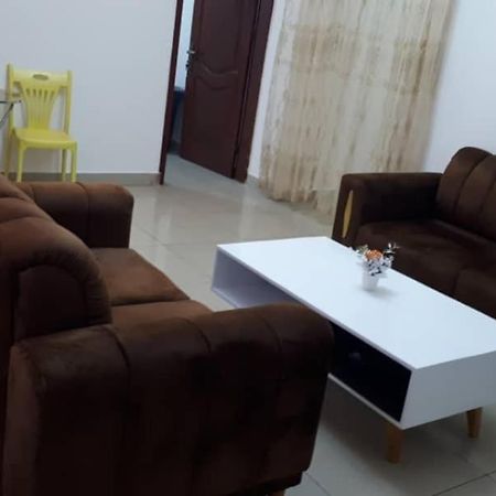 Signorile Jo 2 Apartment Yaounde Luaran gambar
