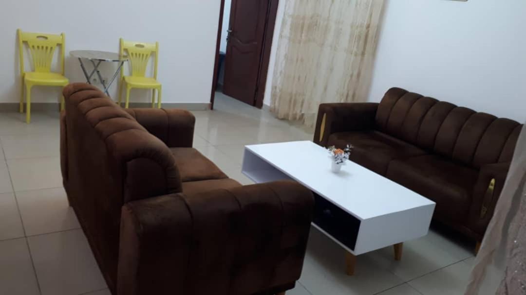 Signorile Jo 2 Apartment Yaounde Luaran gambar