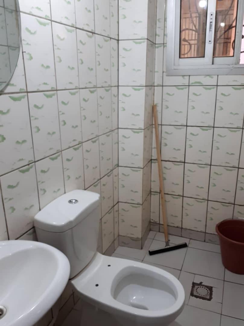 Signorile Jo 2 Apartment Yaounde Luaran gambar