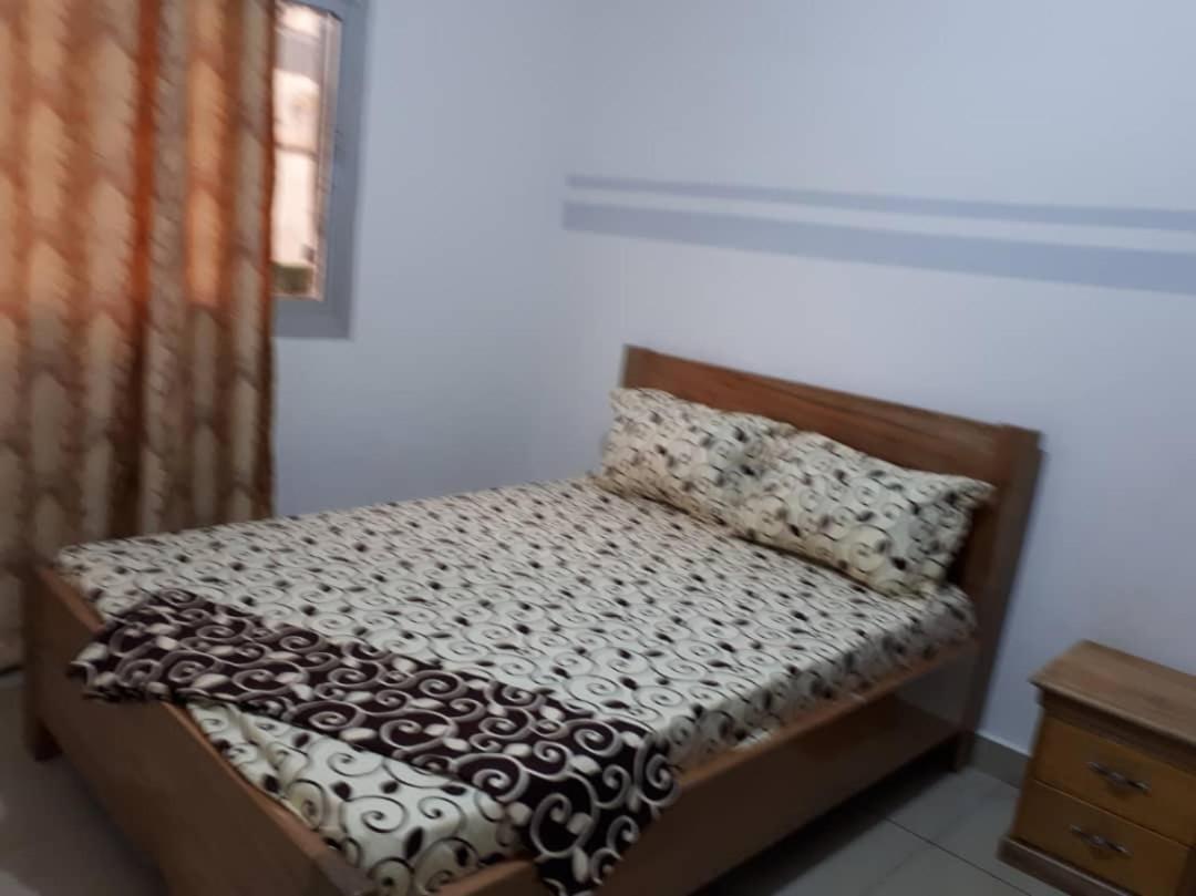 Signorile Jo 2 Apartment Yaounde Luaran gambar